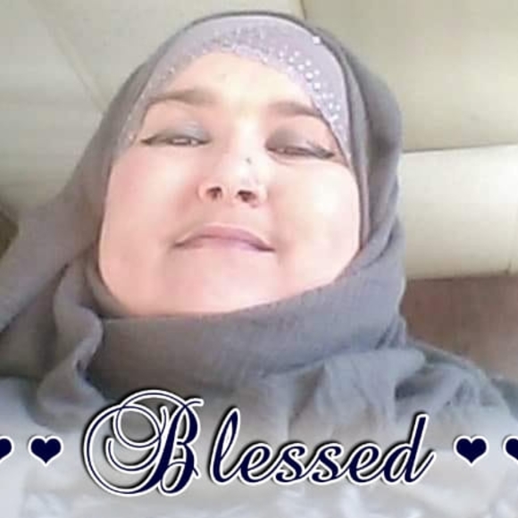 Meet your Posher, Jennifer - Picture 1 of 1